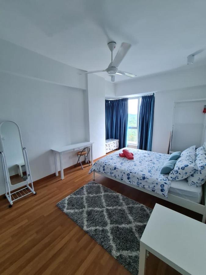 Homestay @ Bandar Seri Putra Kajang Exteriör bild