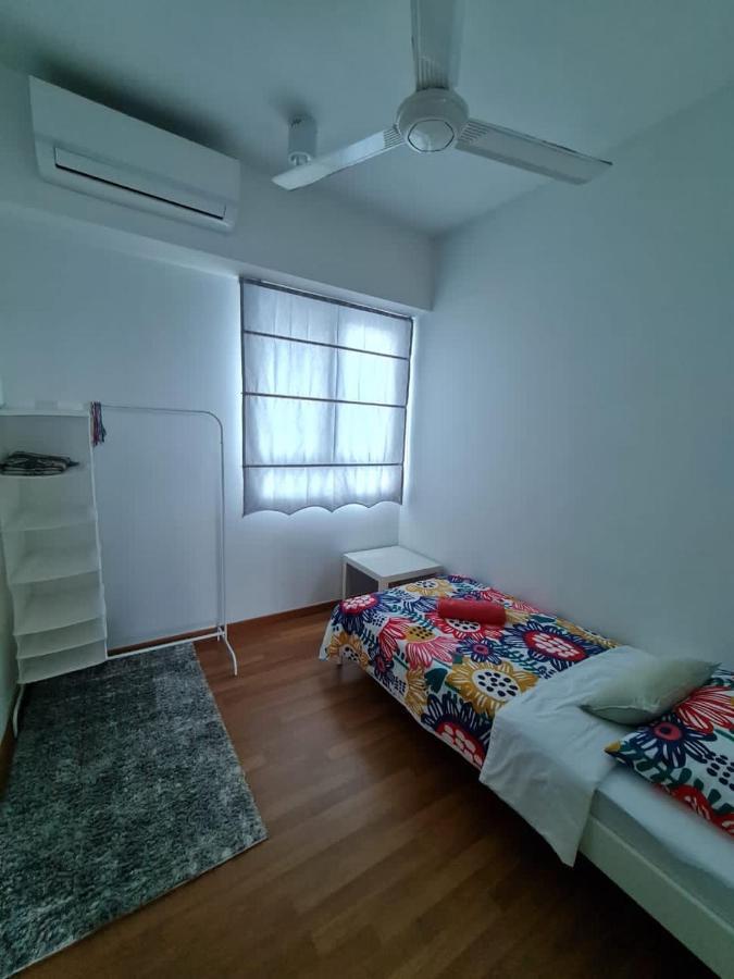 Homestay @ Bandar Seri Putra Kajang Exteriör bild
