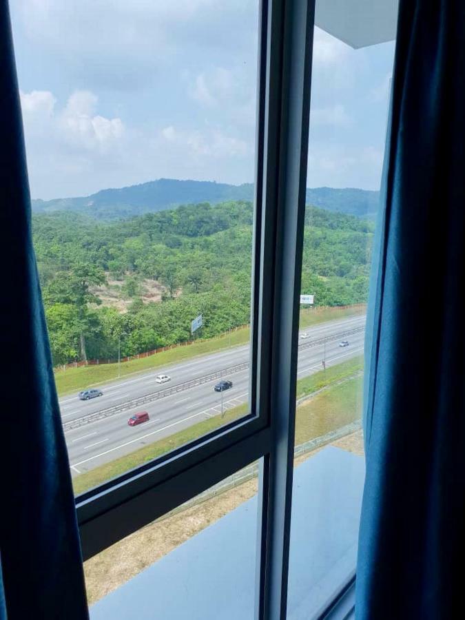Homestay @ Bandar Seri Putra Kajang Exteriör bild